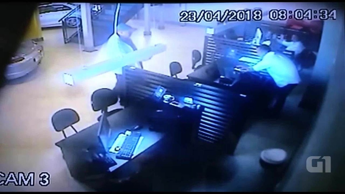 No DF, falso cliente simula interesse em test drive e foge levando ...