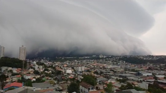 Entenda o que é a 'nuvem prateleira' vista em Caxias do Sul - Foto: (Rejane Kriger/Arquivo pessoal)