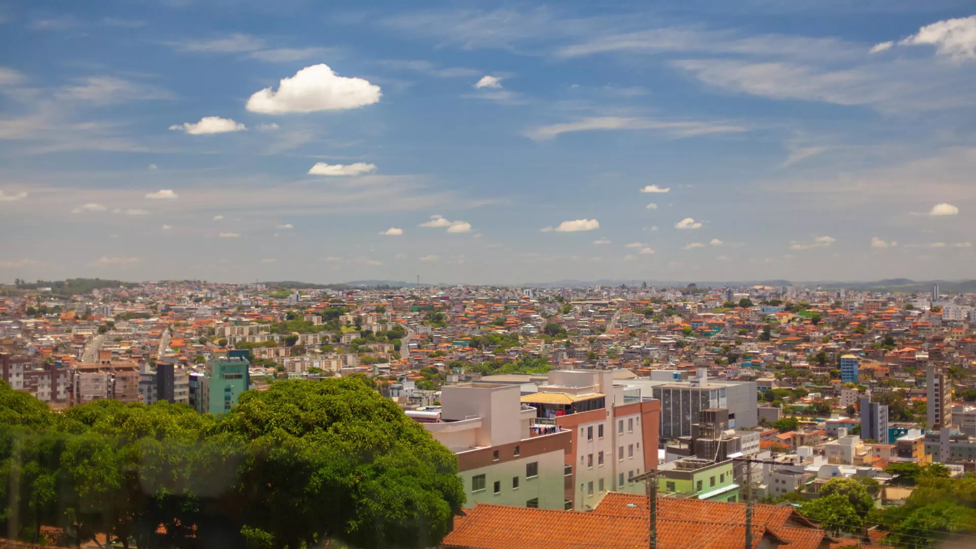 Mãe e padrasto são presos suspeitos da morte de criança de 9 anos em Belo Horizonte