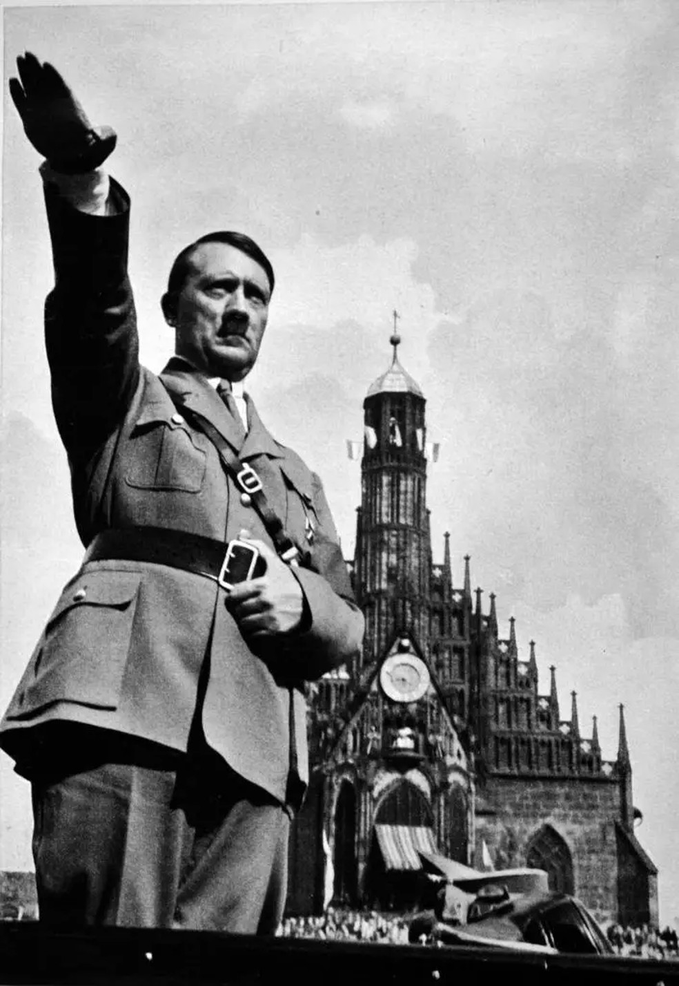 Hitler passou anos construindo uma imagem de 'messias todo-poderoso' — e queria que esta imagem sobrevivesse. — Foto: Getty Images via BBC