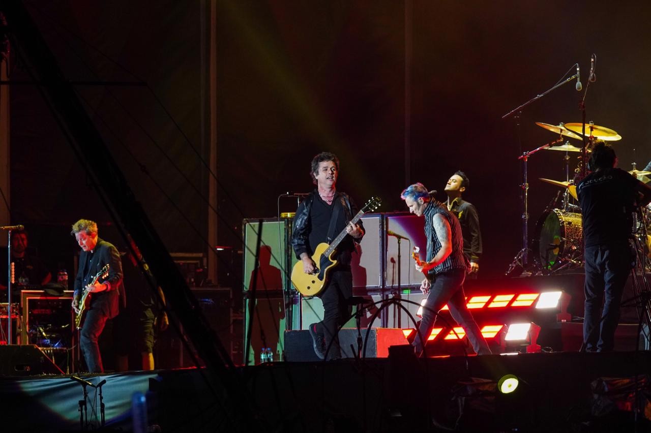 The Town 2025 tem Green Day, Bruce Dickinson, Iggy Pop e mais veteranos do rock no 2º dia