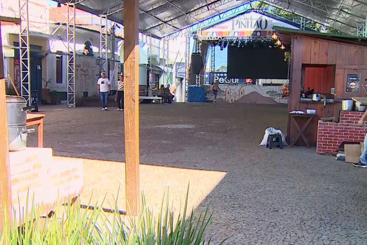 Homem é preso após atirar contra ex e amigo de mulher durante festa no centro de Cunha (SP)