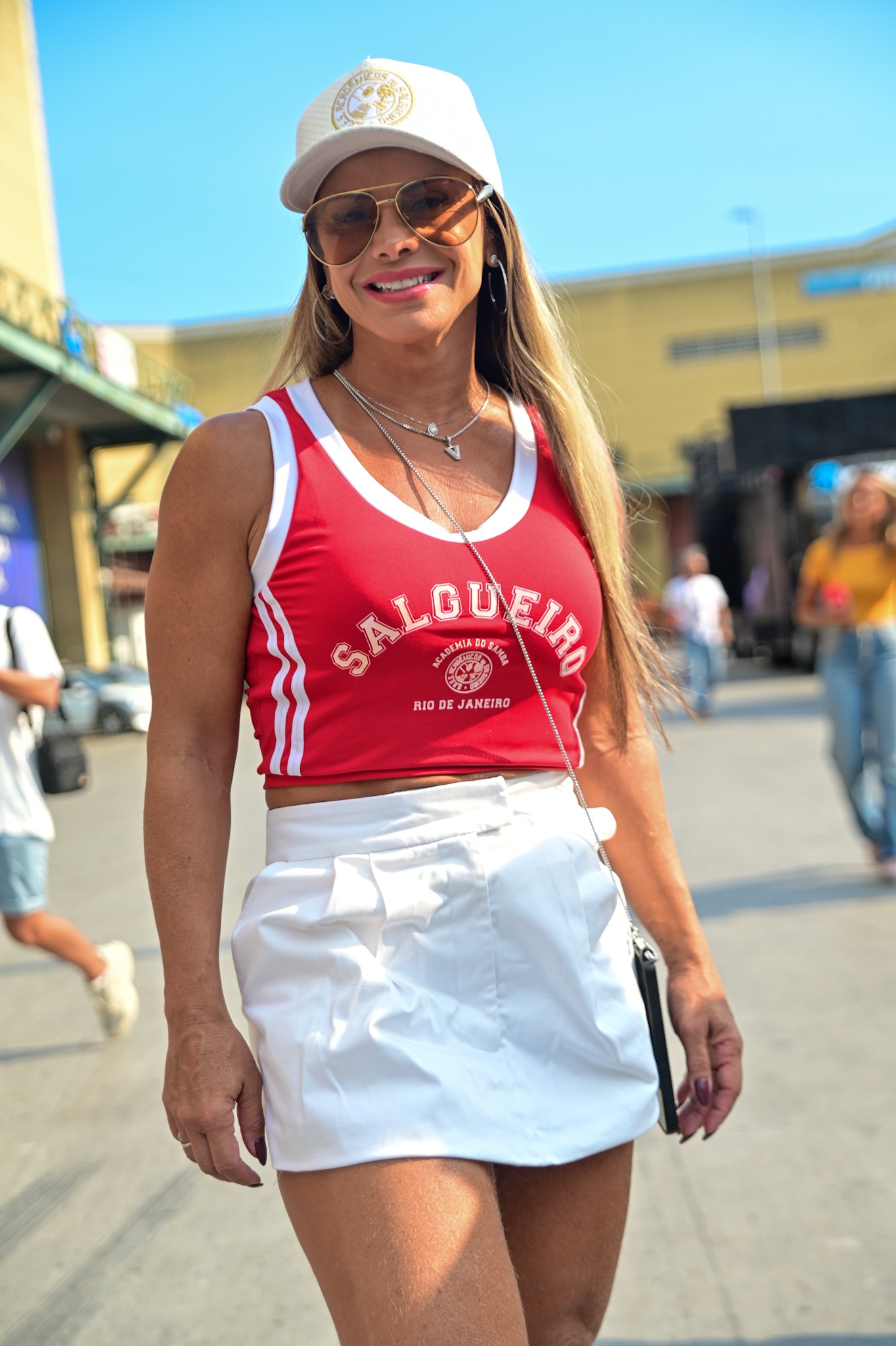 Famosos acompanham a apuração das notas do carnaval do Rio; FOTOS