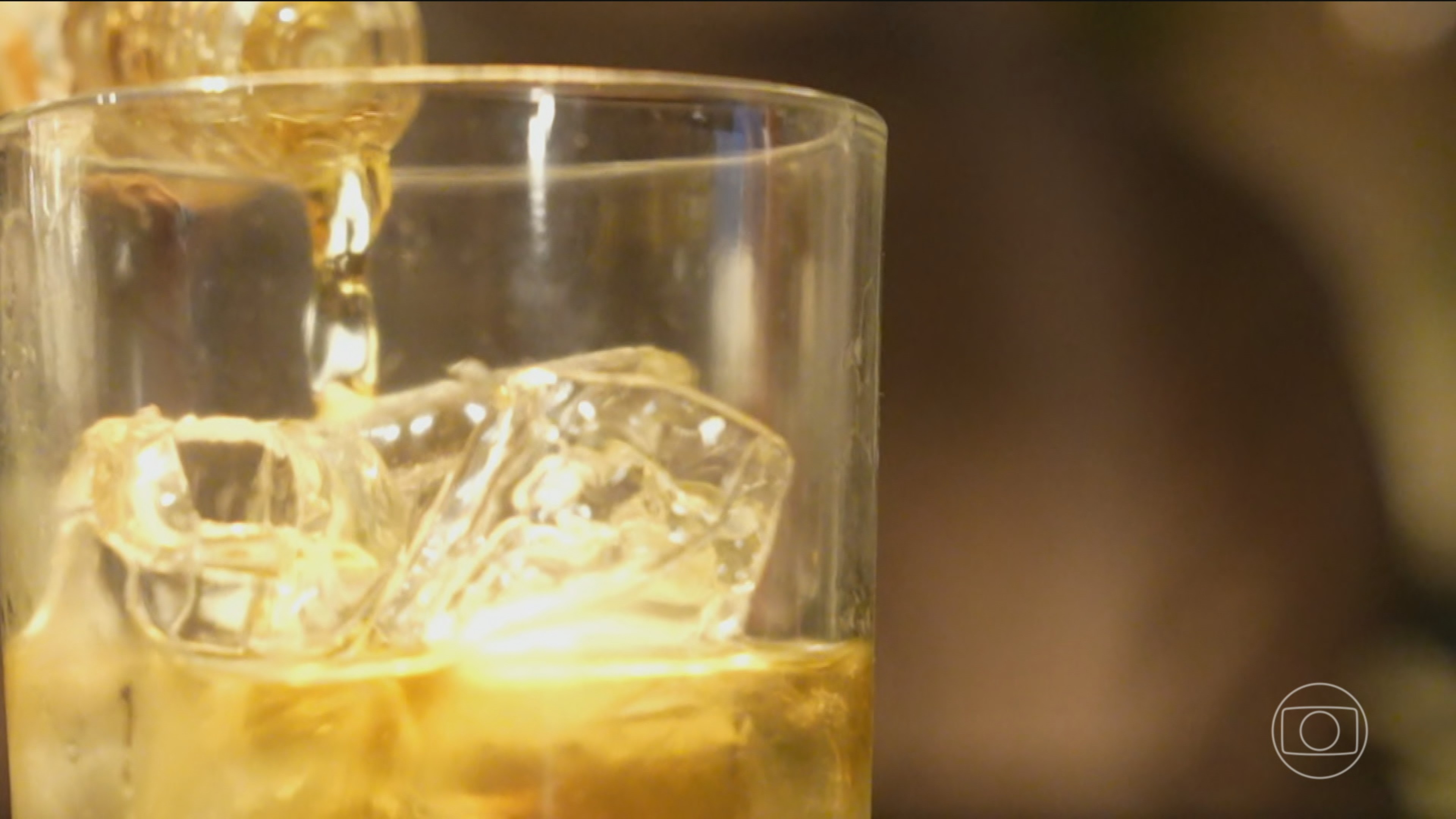 Intoxicação por bebida alcoólica não é novidade; conheça casos mais ...