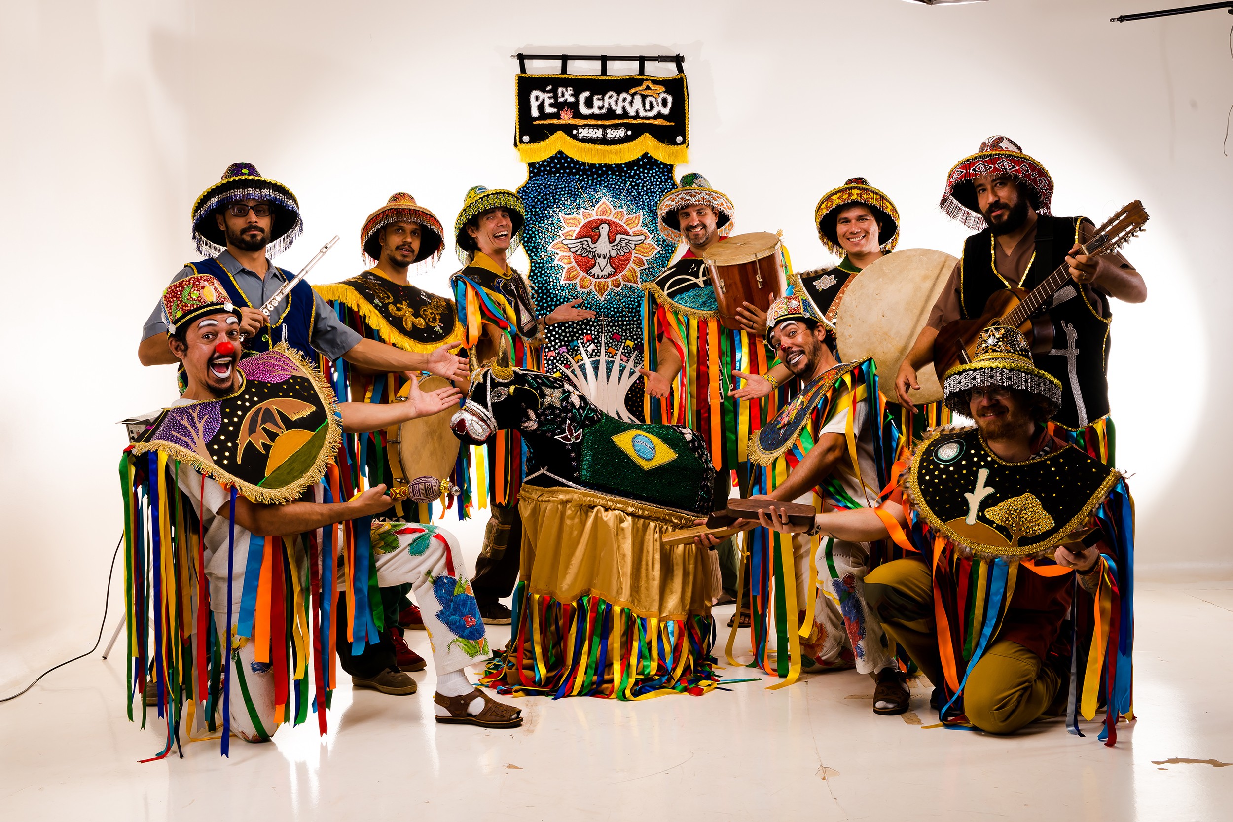 Grupo Pé de Cerrado celebra 25 anos com espetáculo que reúne carimbó, maracatu e bumba meu boi no Pará
