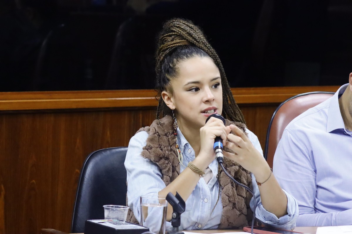 Vereadora mais jovem da história de Caxias do Sul está há 12 dias na UTI 'não há previsão de