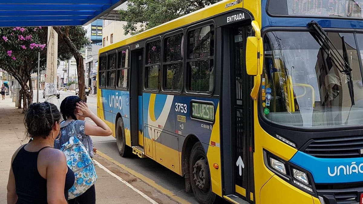 Circulação de ônibus em Macapá é interrompida durante jogos do