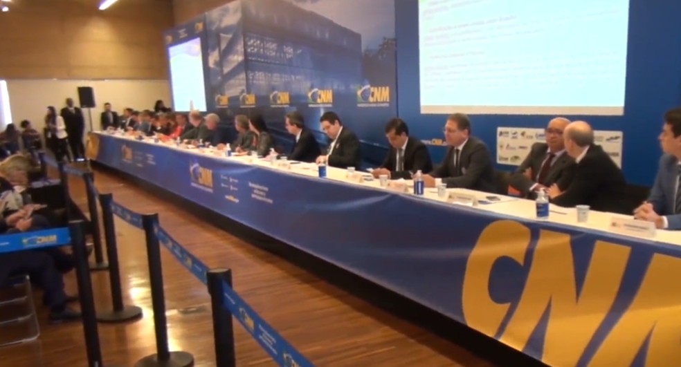 Para tentar a liberação do recurso, prefeitos maranhenses estiveram reunidos em Brasília — Foto: Reprodução/TV Mirante