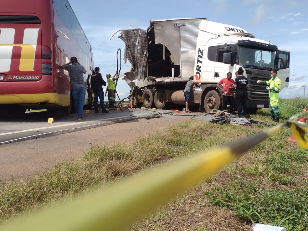 PRF fez o teste de bafômetro nos motoristas e o resultado deu negativo — Foto: Reprodução