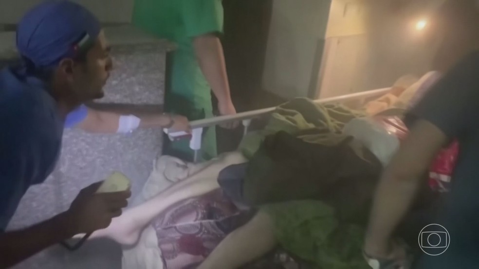 Exército de Israel afirma que prendeu 100 suspeitos de terrorismo dentro do Hospital Nasser, em Khan Younis — Foto: Reprodução/TV Globo