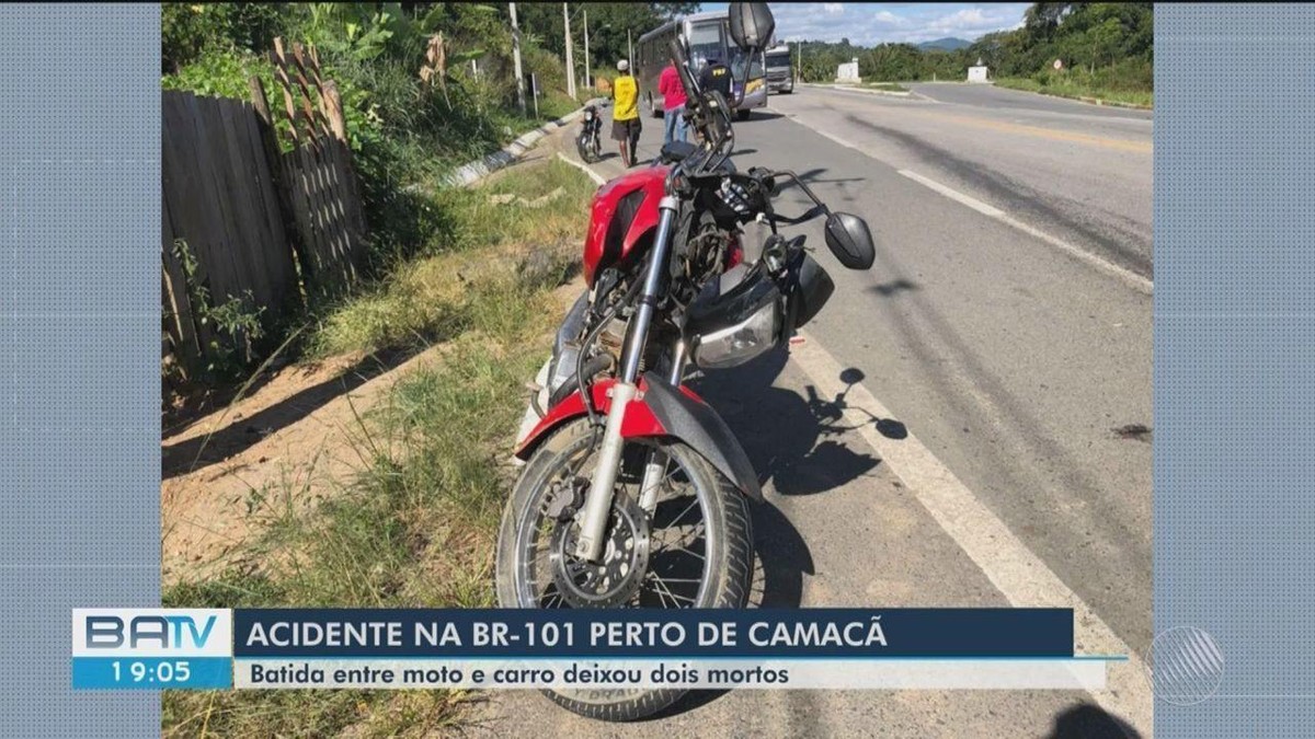 Duas Pessoas Morrem Após Batida Entre Carro E Moto Na Br 101 No Sul Da