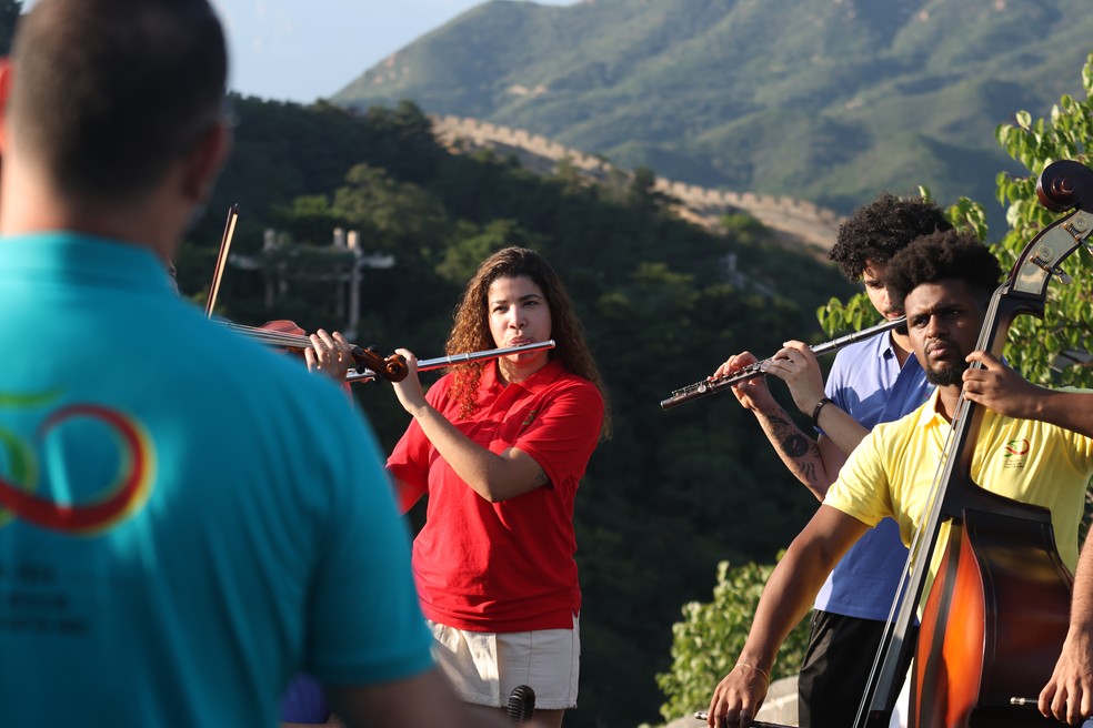 Maria Eduarda na Muralha da China — Foto: Divulgação