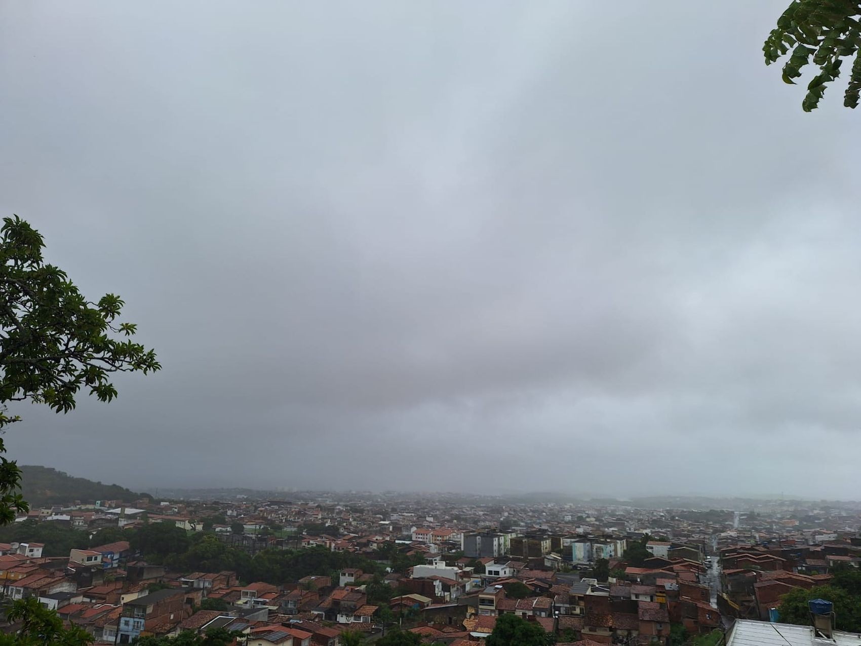 Aracaju registra mais de 50 mm de chuva em 24 horas