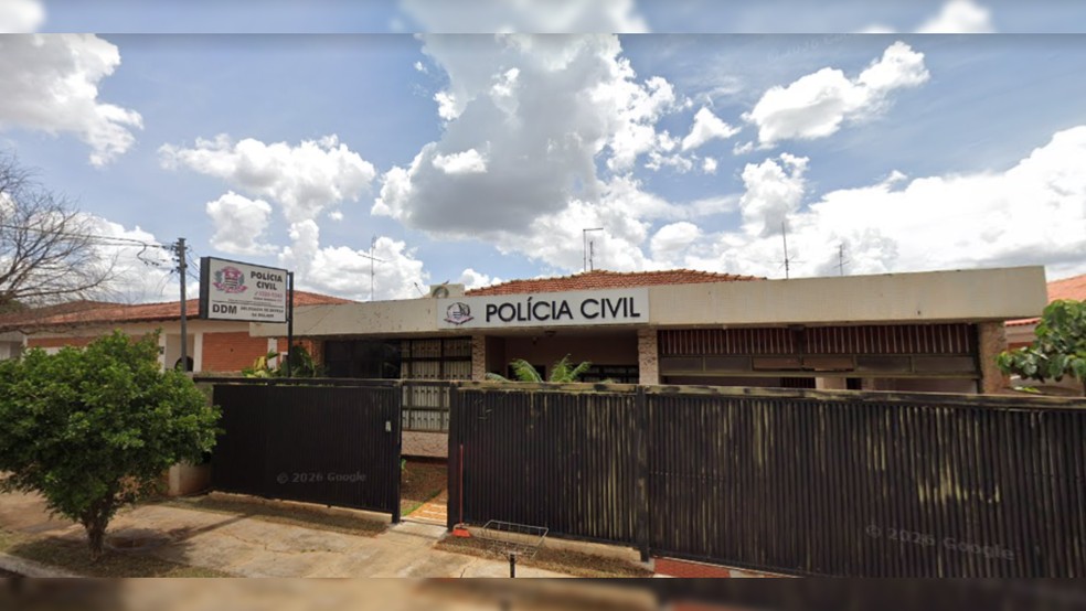 1 de 1
Quatro adolescentes foram apreendidos, em Ourinhos (SP), por suspeita de envolvimento em um caso de estupro de vulner&aacute;vel em uma escola p&uacute;blica &mdash; Foto: Google Street View/Reprodu&ccedil;&atilde;o