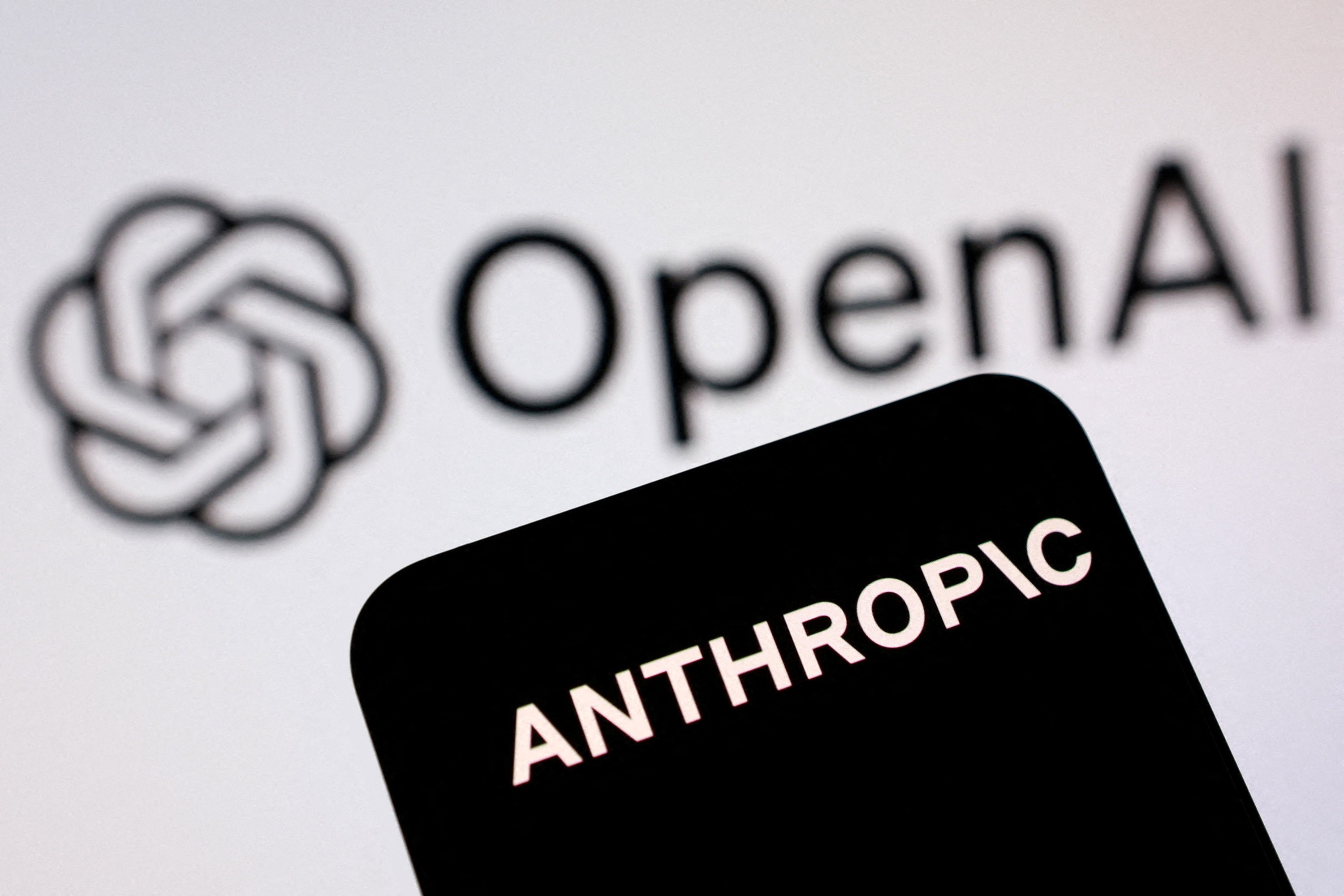 Anthropic e OpenAI levam rivalidade da inteligência artificial à corrida bilionária por IPOs