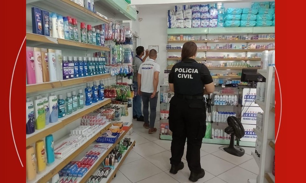 Medicamentos eram armazenados de forma inadequada em farmcia de Feira de Santana — Foto: Divulgao/PC-BA
