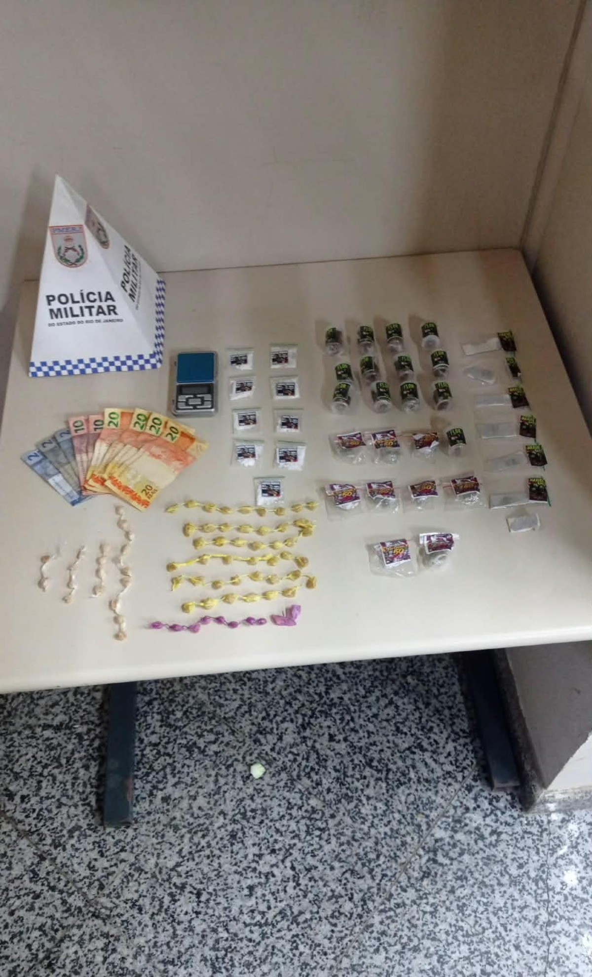 Homem é preso por tráfico de drogas em Paraty