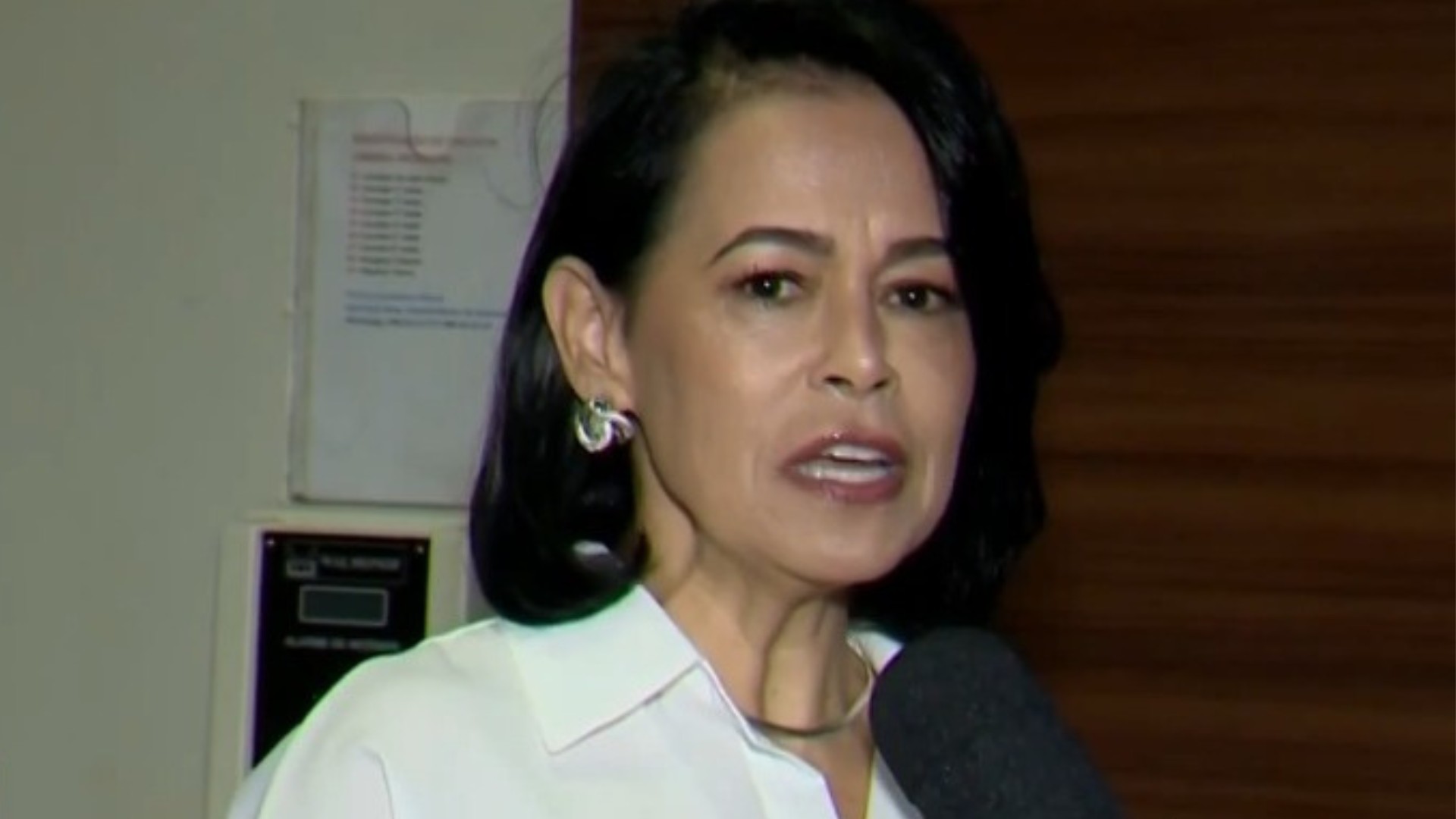 Luís Eduardo Falcão deixa a prefeitura e Sandra Gomes toma posse em Patos de Minas como segunda prefeita da história