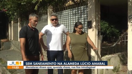 Moradores da Alameda Lúcio Amaral, em Belém, reclamam da falta de saneamento na área