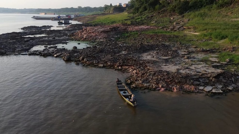 Seca do Rio Amazonas no município de Itacoatiara. — Foto: Liam Cavalcante/Rede Amazônica