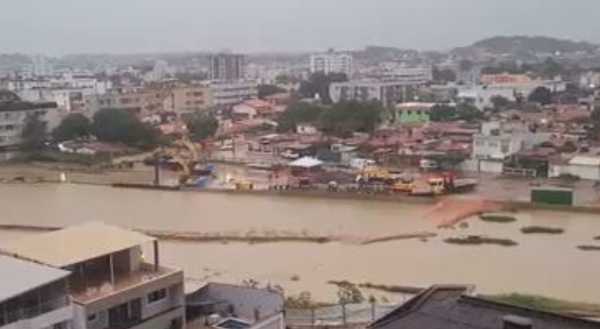 Chuvas causaram alagamentos e deslizamento de barreira em cidades do Grande Recife; confira antes e depois | Pernambuco | G1