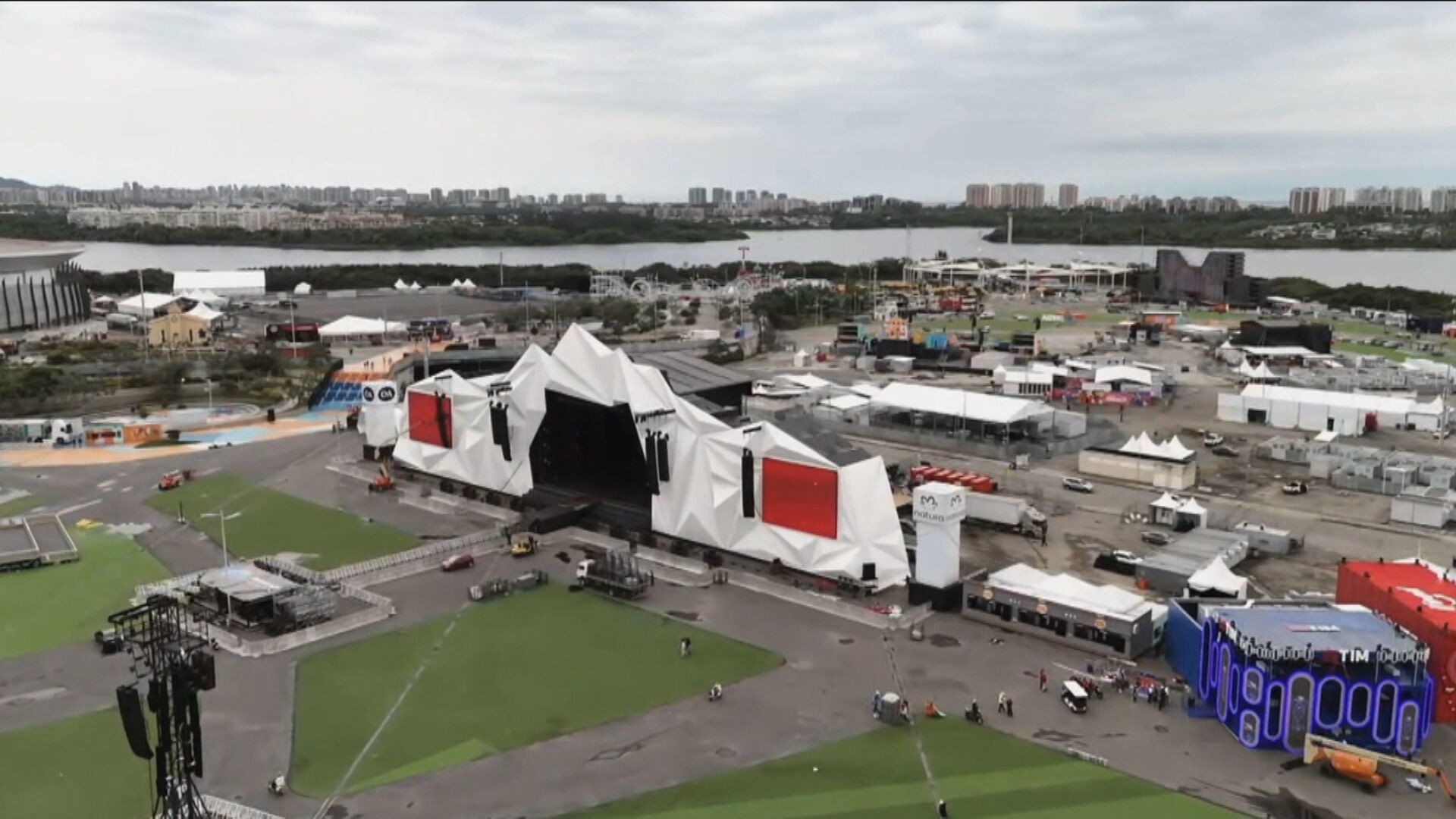 Rock in Rio 2026: Cidade do Rock está pronta para receber 100 mil pessoas por dia; veja imagens