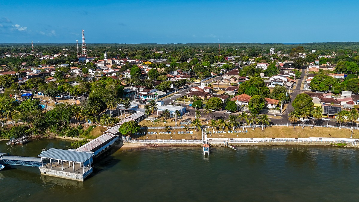Reunião pública em Soure, no Marajó, discute reclamações sobre falta de energia