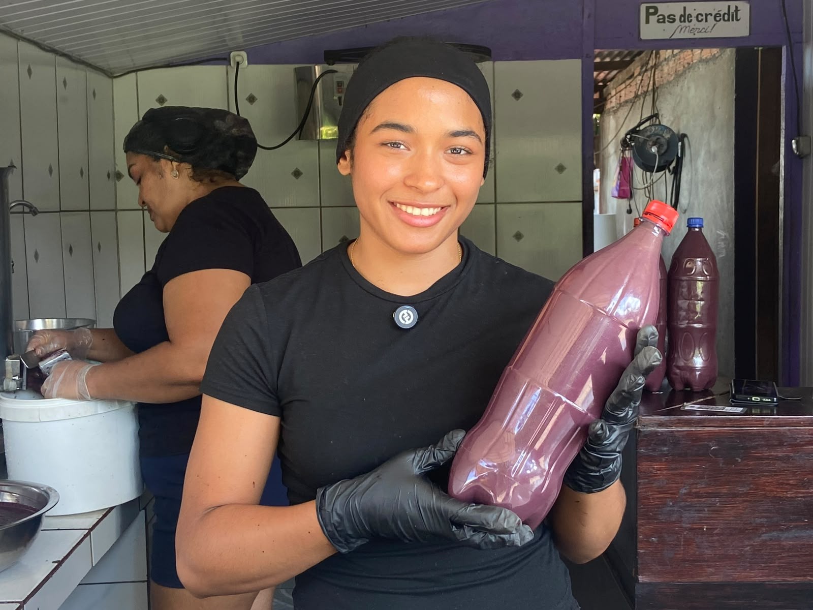 'Empreender aqui é ótimo', diz amapaense que vende açaí em São Jorge, na Guiana Francesa