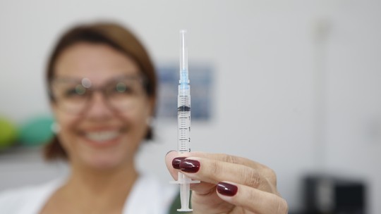 Baixada Santista inicia vacinação contra a gripe para grupos prioritários; confira quem pode tomar e os postos