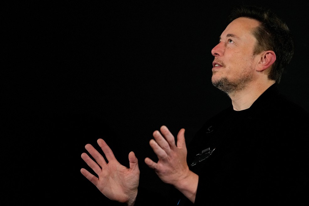 Bilionário Elon Musk — Foto: Kirsty Wigglesworth/Pool via Reuters