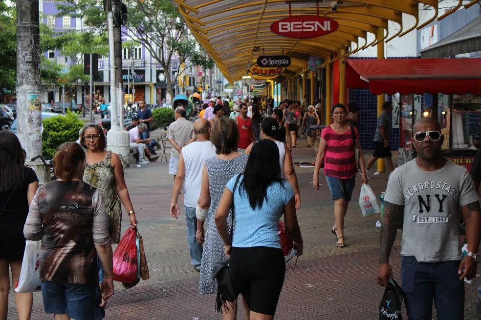 Comércio do litoral de SP espera um aumento de 10% em vendas no Natal