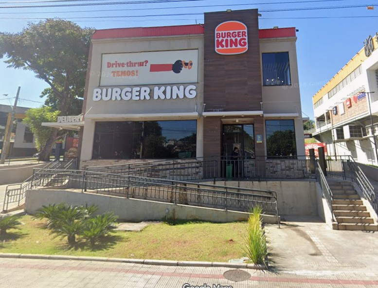 Burger King é condenado por proibir funcionária de levar comida de casa e impor consumo somente de fast food