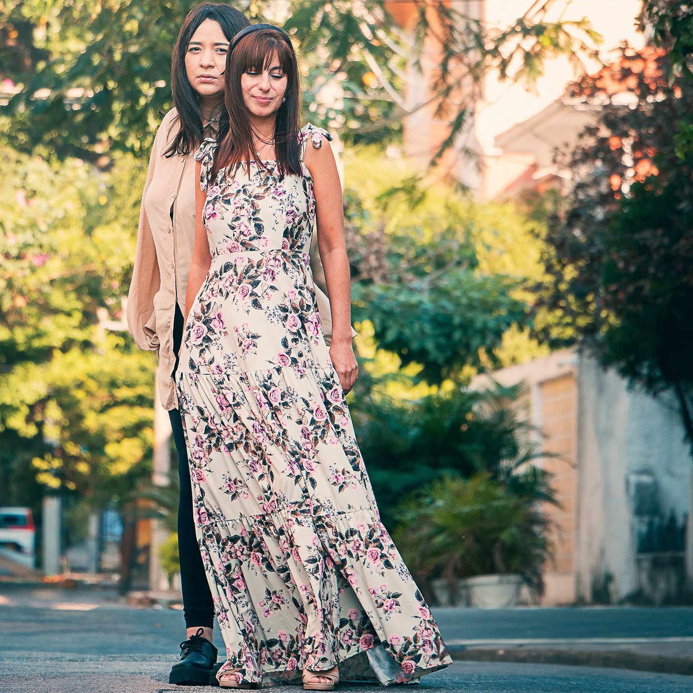 Neta de Janete Clair integra duo 2Dias e lança EP autoral com cinco músicas
