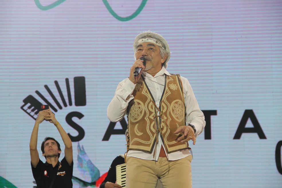 Santanna é uma das atrações do Forró Verão 2024 — Foto: Erickson Nogueira/g1