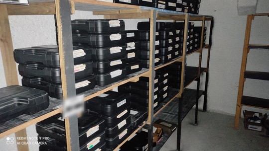 Mais de 210 armas são encontradas em estande de tiro desativado  - Foto: (Polícia Civil/ Divulgação)