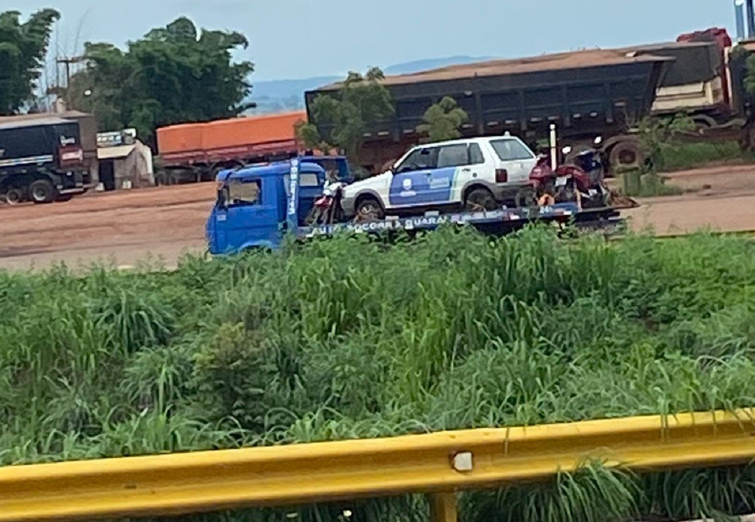 Com multas, carro da prefeitura é rebocado após blitz da PRF em Colinas do Tocantins