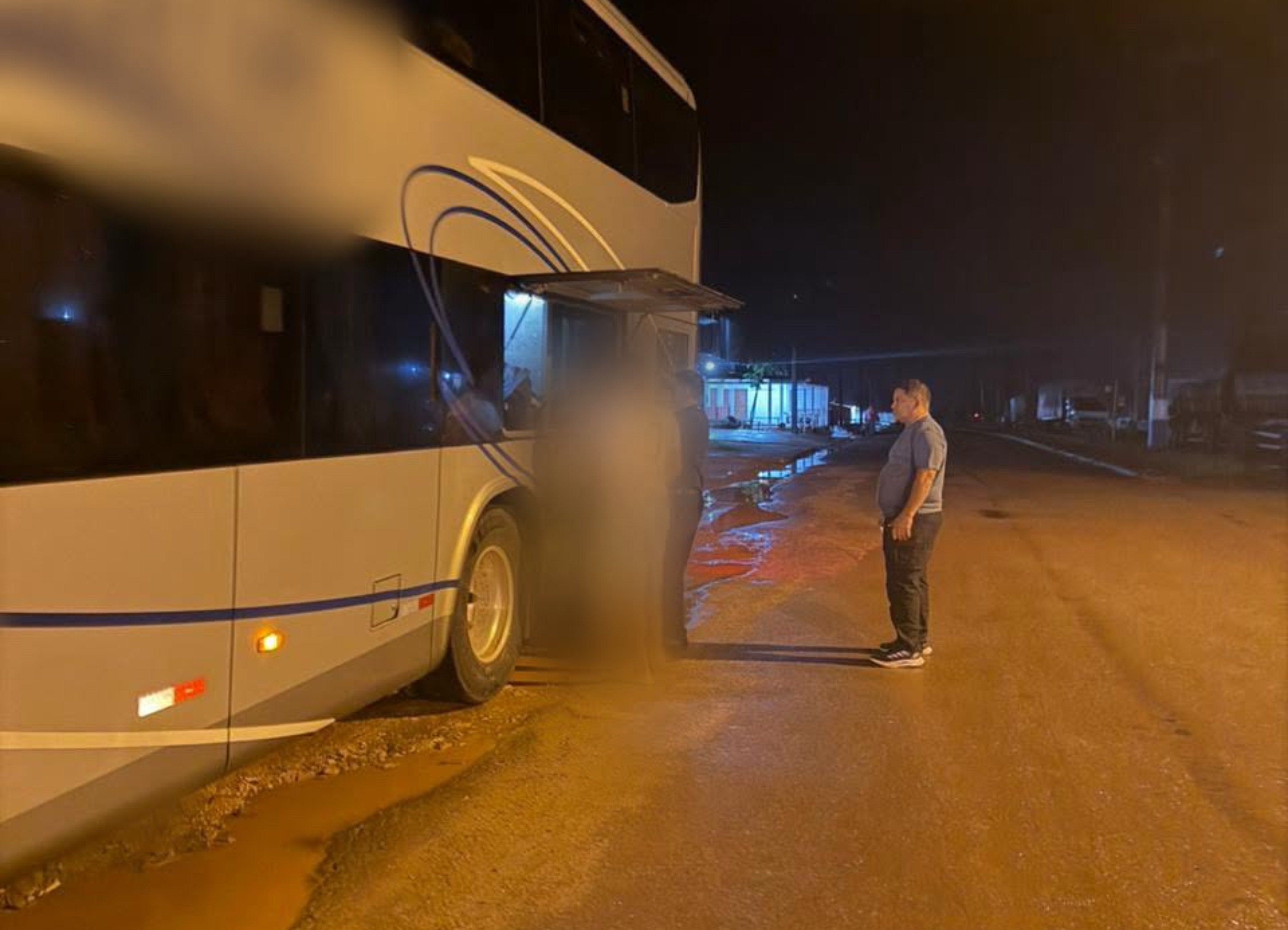 Psicólogo do Cras suspeito de fazer pix de R$ 3 mil da conta de aposentada é preso ao tentar fugir para o Amazonas 