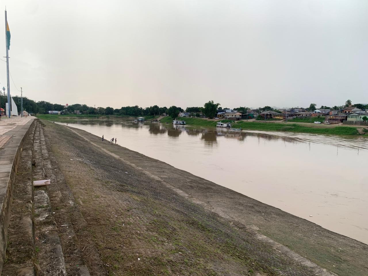 Rio Acre segue acima da cota de atenção e sobe quase 70 centímetros em 24 horas