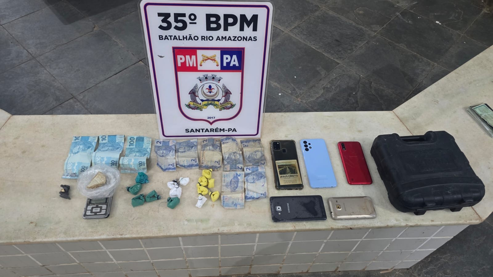 Homem é preso por tráfico de drogas no bairro Interventoria, em Santarém