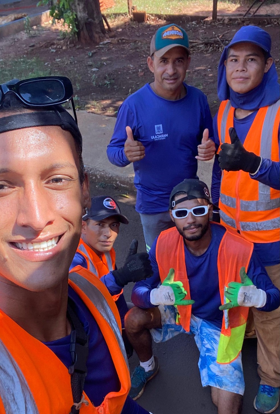 Maicon e a equipe de trabalho — Foto: Redes Sociais