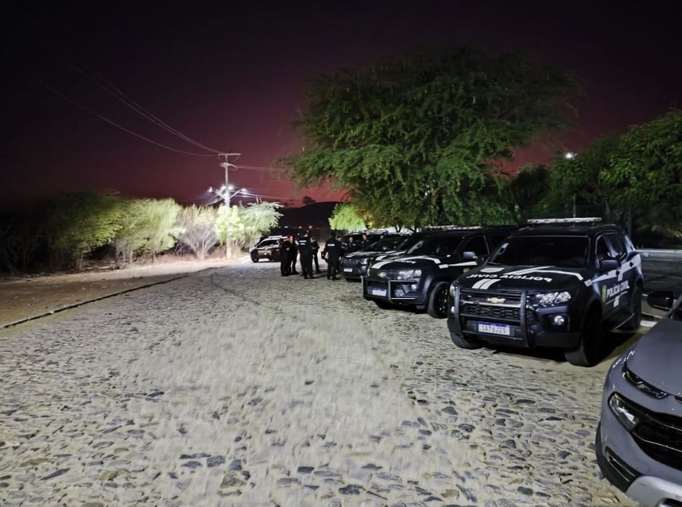 Investigações aconteceram em Fortaleza e duas cidades do interior. — Foto: Polícia Civil/Divulgação