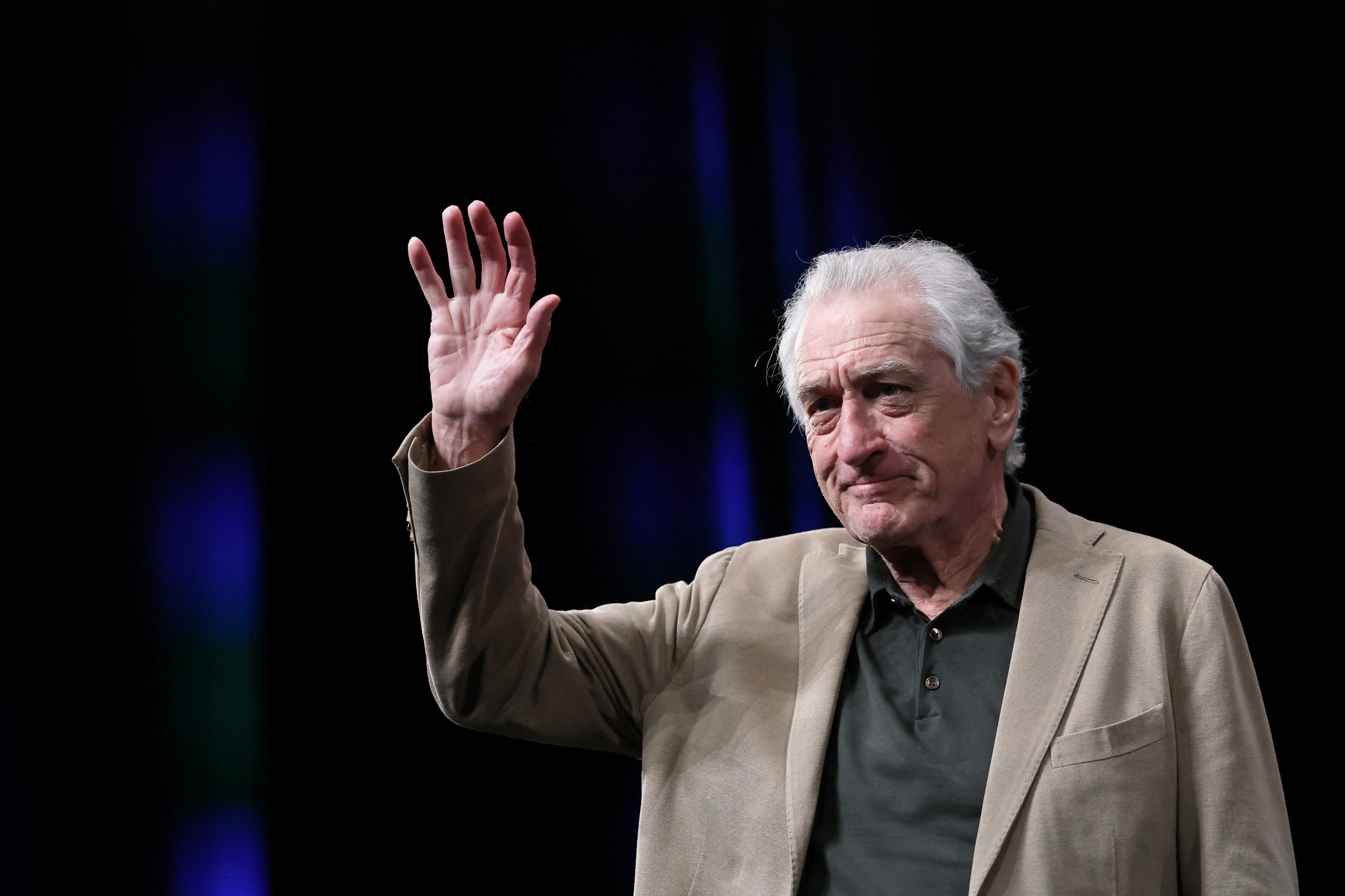 Robert De Niro convoca protesto contra Trump 'filisteu' na abertura de Cannes
