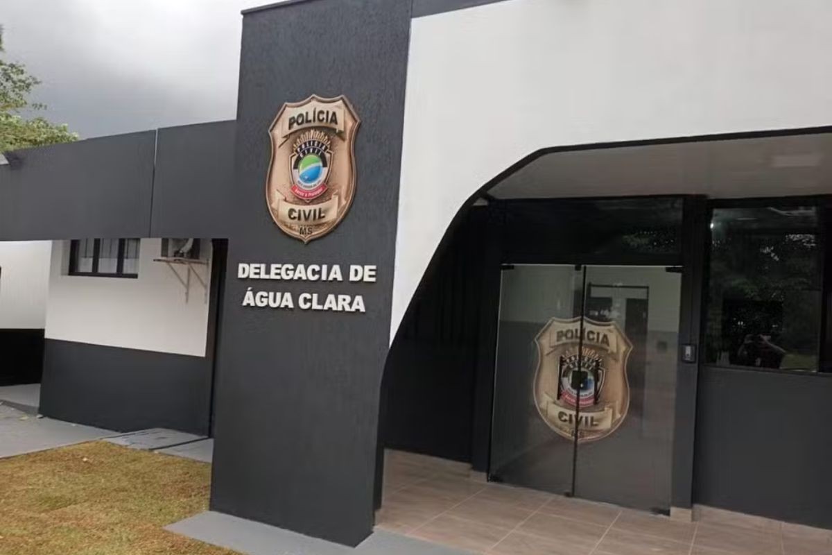 Homem é preso por esfaquear companheira grávida em Ribas do Rio Pardo, diz PRF