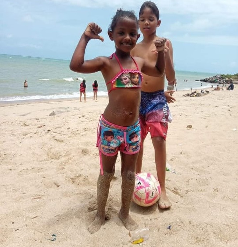 Wallace, 10 anos, e Maria Flor, 6 anos, faleceram em desabamento. — Foto: Reprodução/WhatsApp