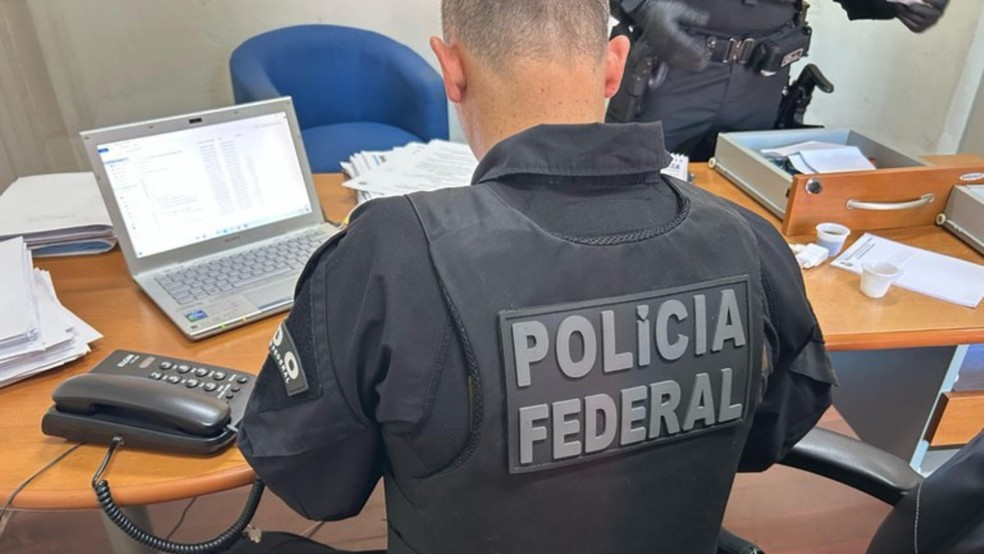 Polcia cumpriu mandados na manh desta tera-feira (11) — Foto: Polcia Federal/Divulgao