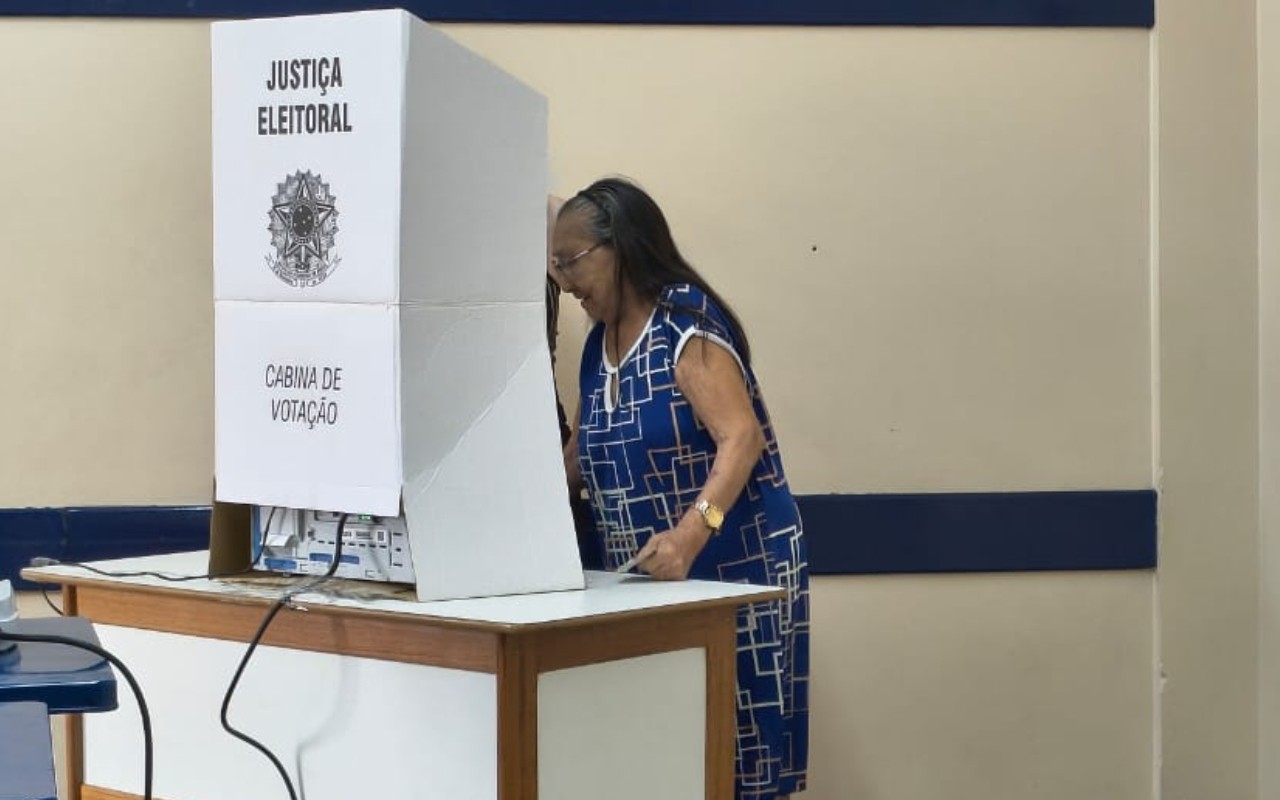 'Tenho prazer de votar enquanto estiver viva', diz eleitora de 90 anos no Amazonas