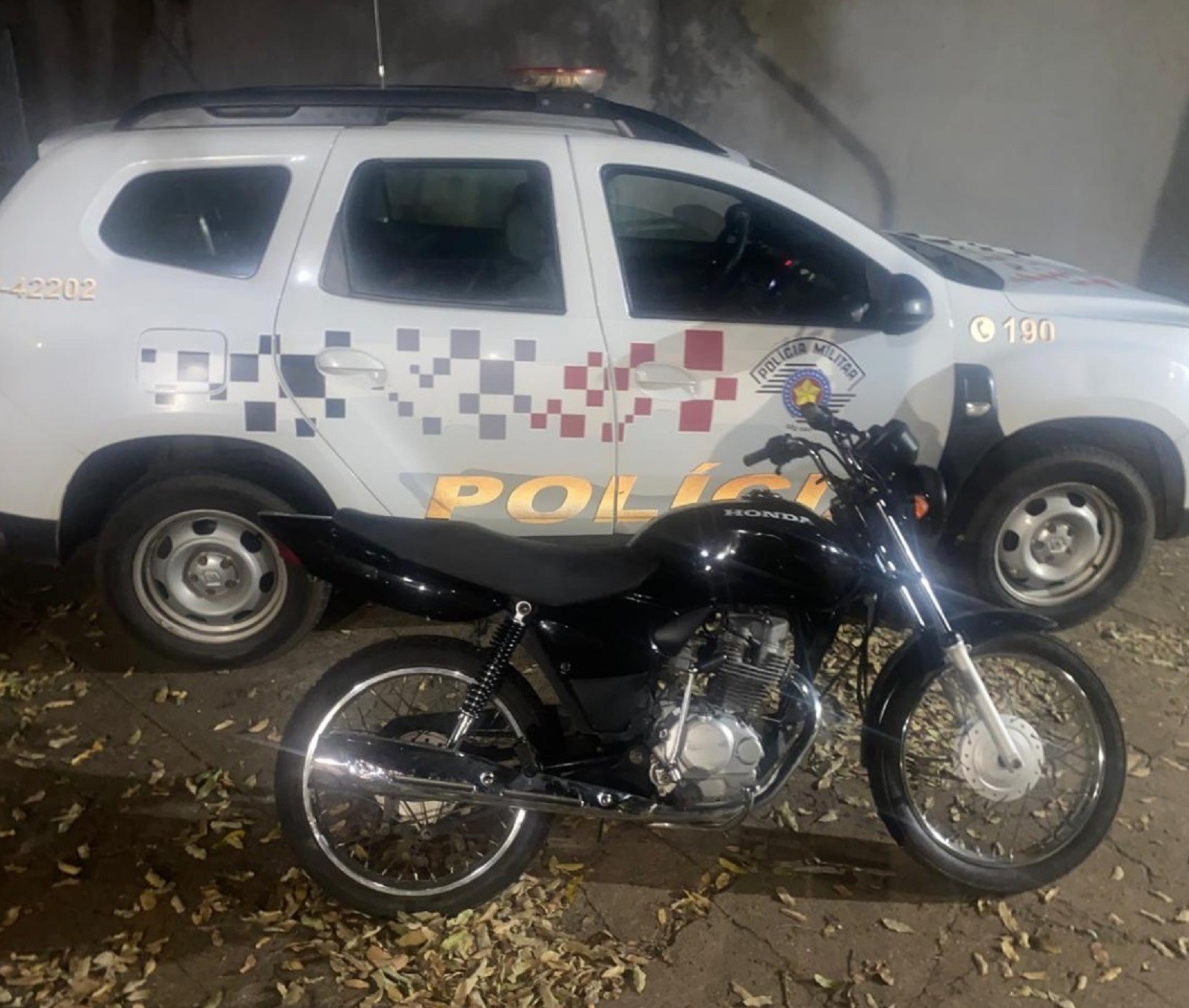 Ao dirigir moto sem capacete, adolescente de 16 anos é apreendido por ato infracional de furto em Presidente Epitácio