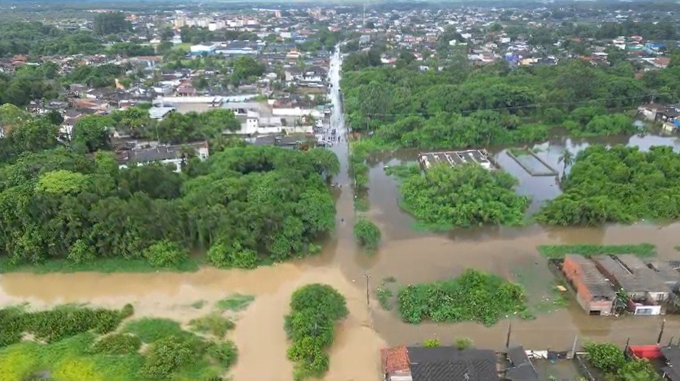 Temporal deixa Peruíbe debaixo d'água — Foto: Divulgação/Defesa Civil do Estado de SP
