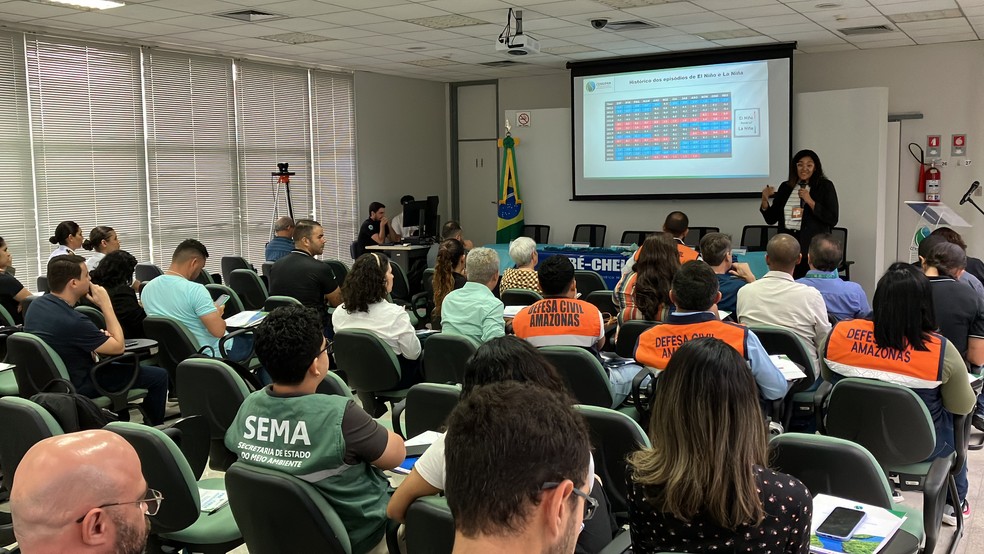 Censipam reuniu diferentes órgãos para debaterem previsão do período de cheia em 2024 nos rios do Amazonas. — Foto: Patrick Marques/g1 AM