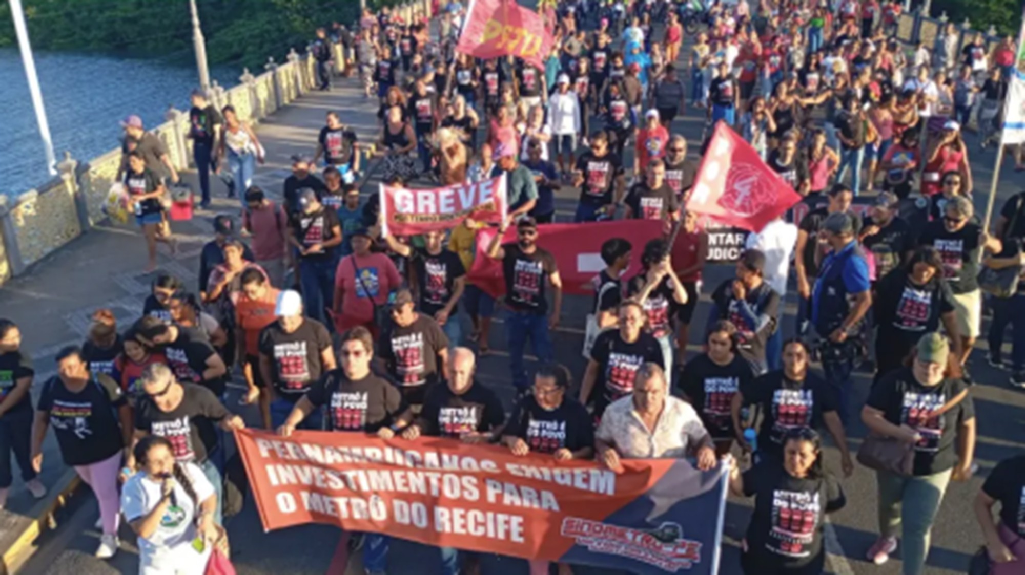 Greve do Metrô do Recife é suspensa após três dias e estações serão reabertas na quinta-feira